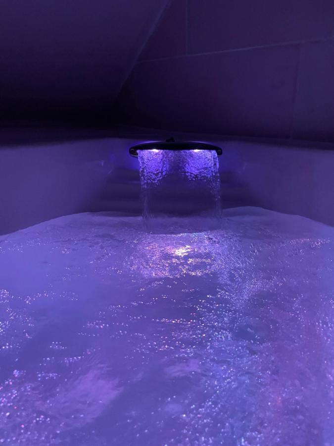 Le Nid D'Amour 2Pers / Wifi / Sauna Houssen المظهر الخارجي الصورة